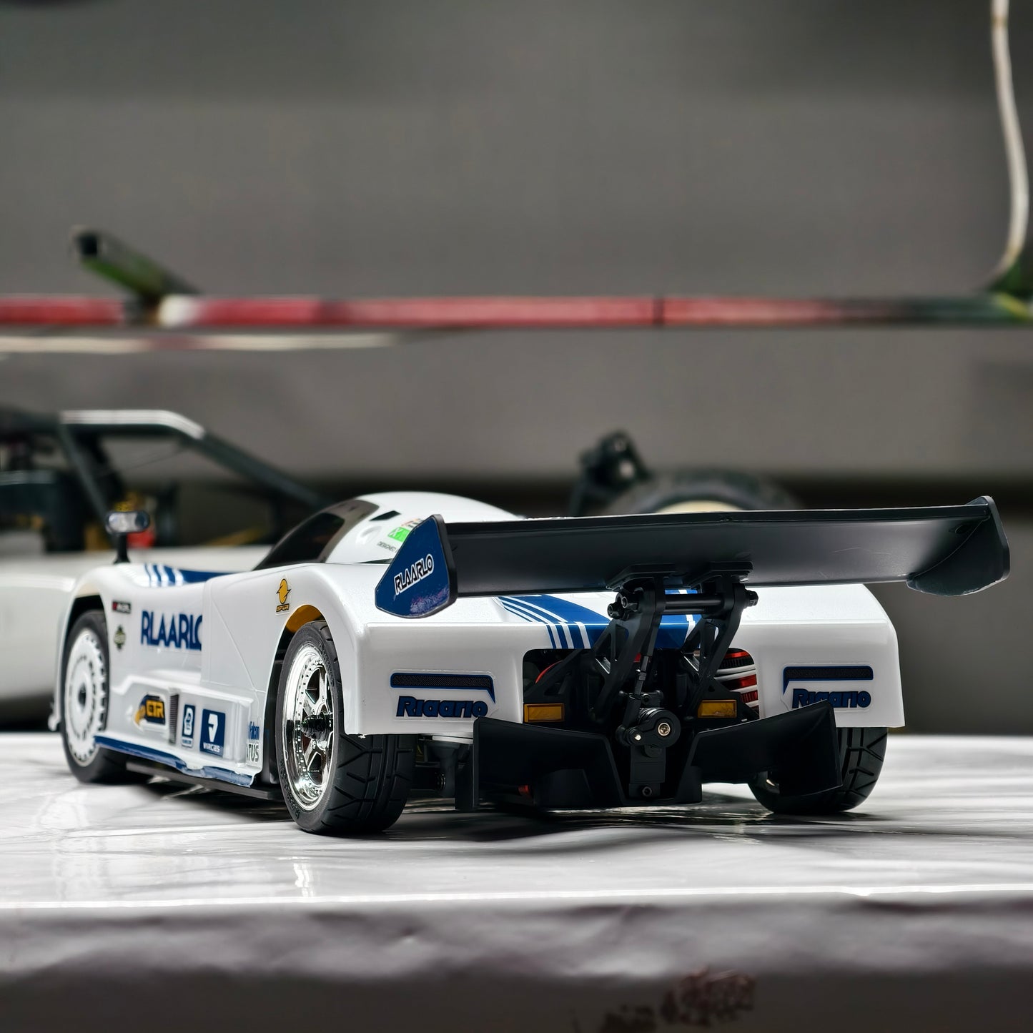 Rlaarlo 1/10 AK-787 Dual Motor RTR Standon – High-Speed On-Road Racing Car