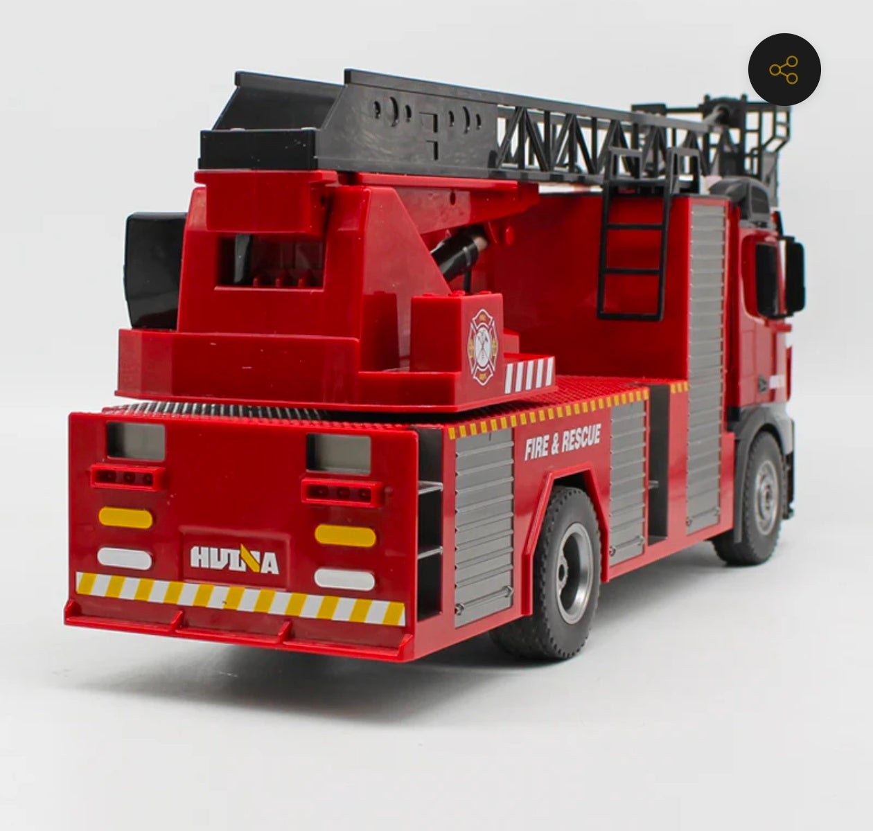 Huina 1561 RC Simulation Fire Truck (2026 Model) | Remote Control Fire Engine with Lights & Water Spray