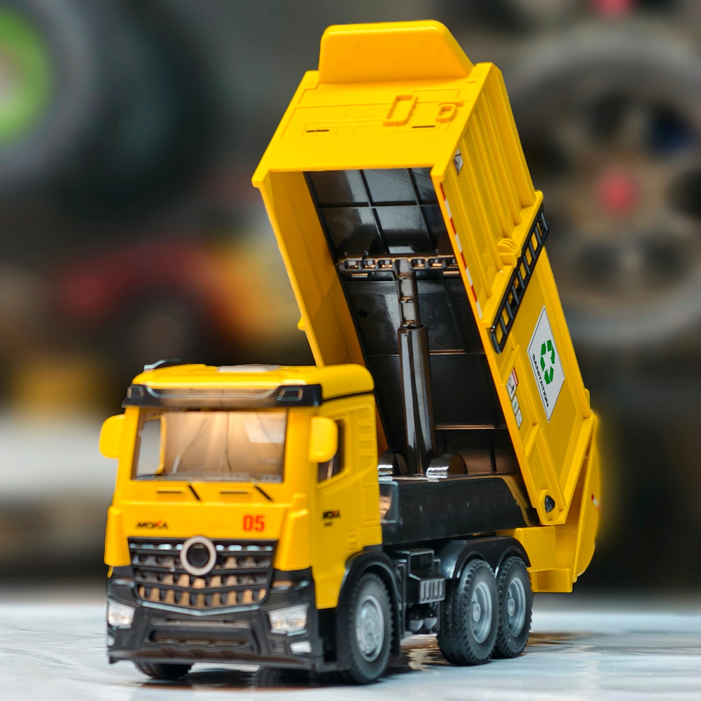6-Channel RC Sanitation Truck